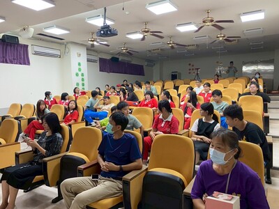 LINE_ALBUM_2025年6月5日畢業感恩茶會_250609_28圖片