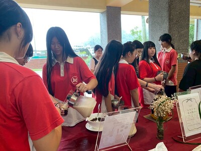 LINE_ALBUM_2025年6月5日畢業感恩茶會_250609_20圖片